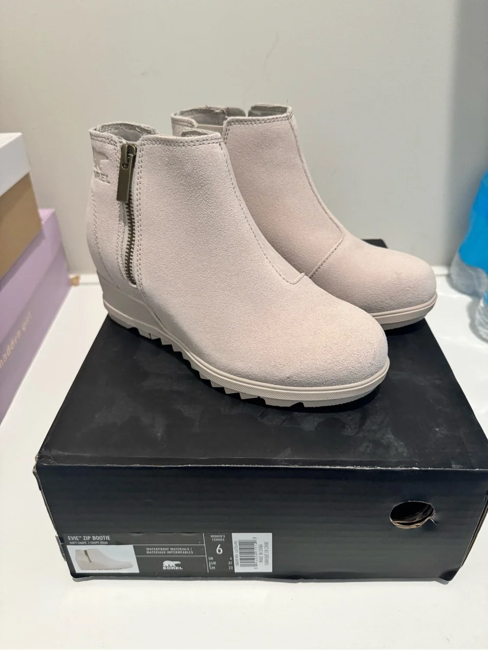 Sorel Evie Wedge Zip Bootie Size 6